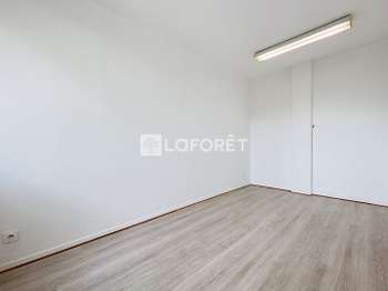 Bureaux et commerces 4 pièces