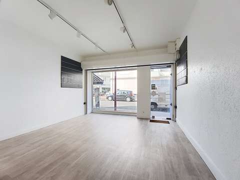 Bureaux et commerces 2 pièces