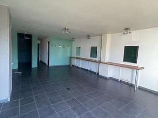 Bureaux et commerces 2 pièces