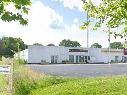 Bureaux et commerces Falaise 14