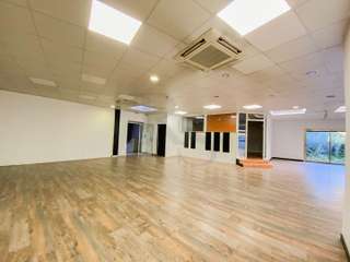 Bureaux et commerces 10 pièces