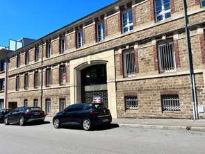 Location Bureaux et commerces 419 m&sup2;Flers