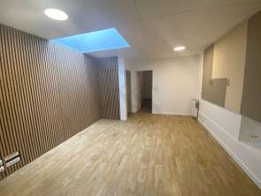 Location Bureaux et commerces 93 m&sup2;Flers