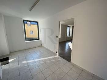 Bureaux et commerces 4 pièces