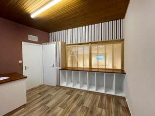 Bureaux et commerces 2 pièces