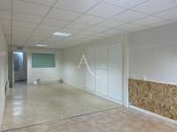 Bureaux et commerces 2 pièces