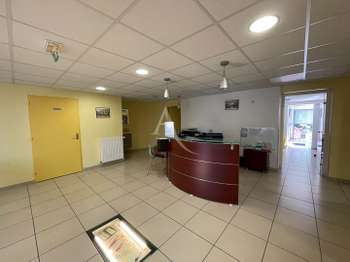 Location Bureaux et commerces 210 m&sup2;Fontenay-le-Comte