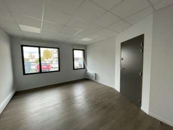 Bureaux et commerces Fontenay-le-Comte 85