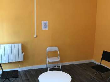 Bureaux et commerces 4 pièces