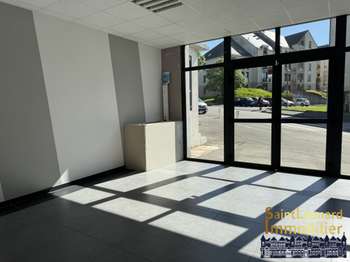 Location Bureaux et commerces 413 m&sup2;Fougères