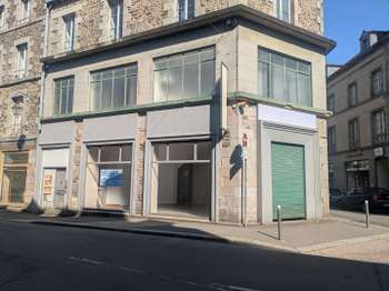 Location Bureaux et commerces 110 m&sup2;Fougères