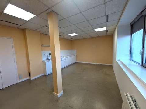 Bureaux et commerces 3 pièces