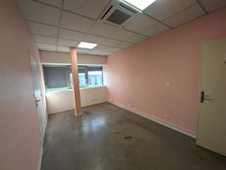 Bureaux et commerces 3 pièces