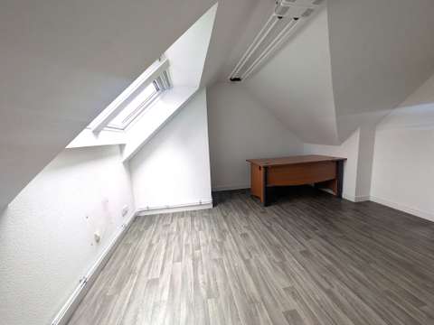 Bureaux et commerces Fougères 35