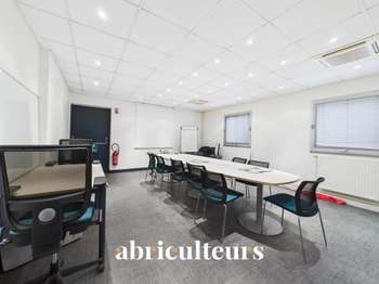Location Bureaux et commerces 310 m&sup2;Gellainville