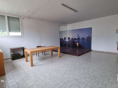 Bureaux et commerces Gondreville 45