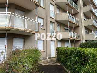 Bureaux et commerces 4 pièces