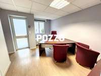 Bureaux et commerces 4 pièces