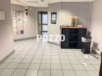 Bureaux et commerces 4 pièces