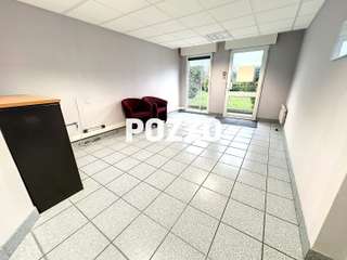 Bureaux et commerces 4 pièces