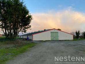 Location Bureaux et commerces 900 m&sup2;Guénin