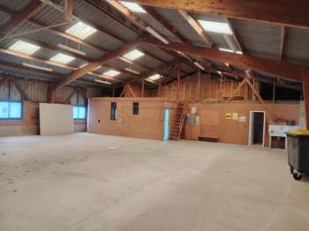 Location Bureaux et commerces 286 m&sup2;Guissény