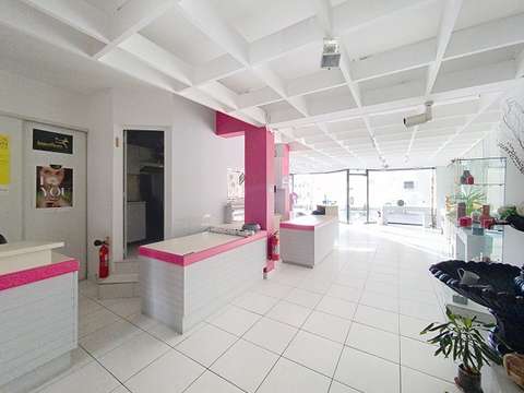 Bureaux et commerces 3 pièces