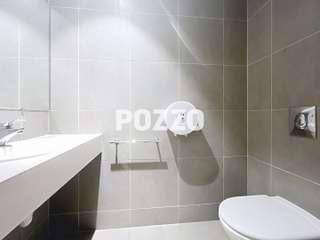 Bureaux et commerces 4 pièces