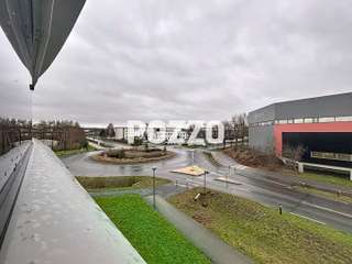 Bureaux et commerces 4 pièces