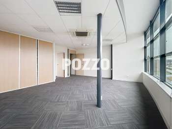 Bureaux et commerces 4 pièces