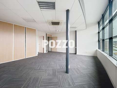 Bureaux et commerces 4 pièces