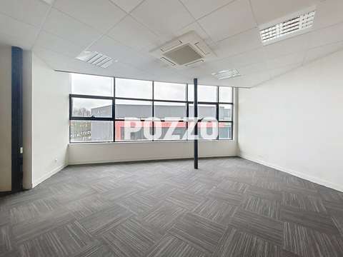 Bureaux et commerces 4 pièces