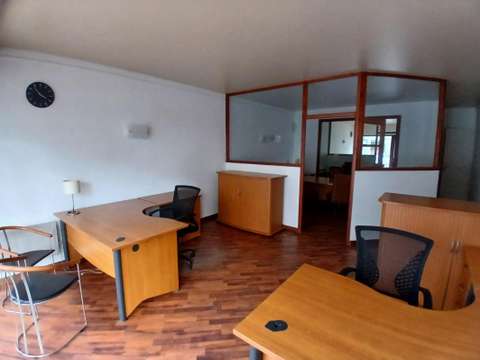 Bureaux et commerces 2 pièces