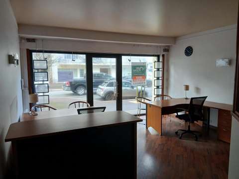 Bureaux et commerces 2 pièces