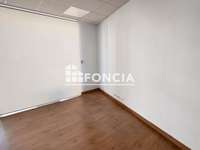 Bureaux et commerces 5 pièces Bureaux et commerces 5 pièces