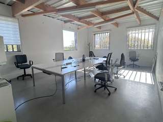 Bureaux et commerces 11 pièces