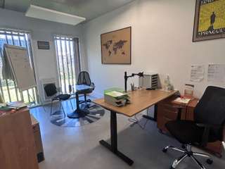 Bureaux et commerces 11 pièces