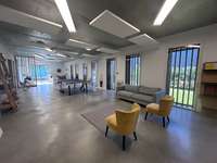 Bureaux et commerces 11 pièces