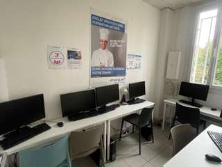 Bureaux et commerces 5 pièces