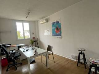 Bureaux et commerces 5 pièces