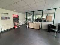 Bureaux et commerces 8 pièces