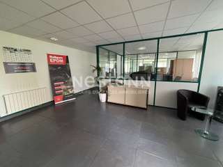 Bureaux et commerces 8 pièces