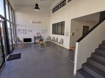 Bureaux et commerces 4 pièces