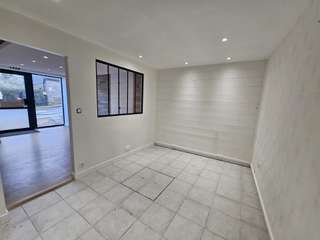 Bureaux et commerces 2 pièces