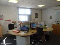 Bureaux et commerces 5 pièces