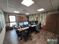 Bureaux et commerces 9 pièces