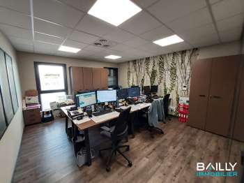 Bureaux et commerces 9 pièces