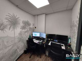 Bureaux et commerces 9 pièces