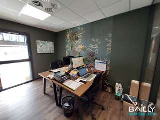 Bureaux et commerces 9 pièces