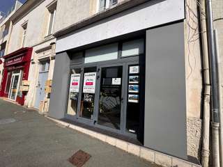 Bureaux et commerces 4 pièces